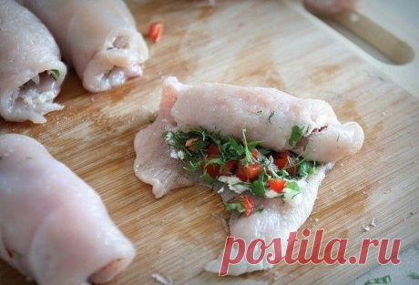 Куриные рулетики в беконе