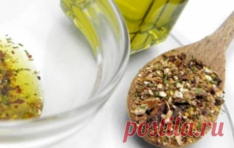 Салатная заправка с оливковым маслом и специями / Салатные заправки / TVCook: пошаговые рецепты с фото