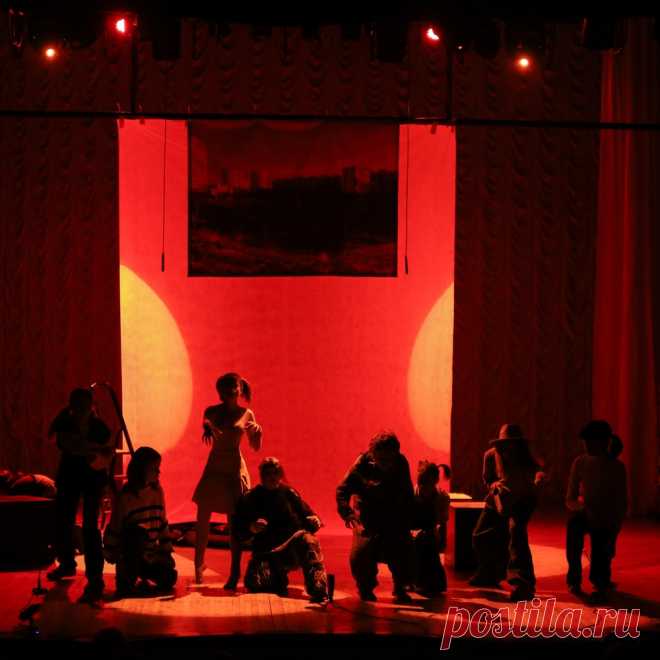 🎭 Школа театрального искусства для детей и подростков
💃 Опытная команда 🤩 Индивидуальный подход 🥳 Мероприятия
🌍 Город Самара ул. Льва Толстого, д. 94 📞 +7(927)207-07-20