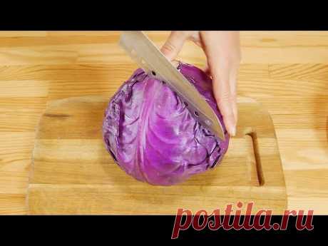 Самый вкусный салат из капусты

Очень вкусный салат из капусты всегда будет к месту. Он хорош и к картошечке с котлеткой, и просто с кусочком хлеба как быстрый перекус. 

Ингредиенты

Капуста (белокачанная или краснокачанная) - 1 средний вилок 
Перец болгарский - 1 шт.
Морковь - 1 шт.

Маринад

Кипяток - 1/2 л
Сахар - 2 ст. ложки с горкой
Соль - 1 ст. ложка с горкой
Яблочный уксус 6% - 50 мл
Масло растительное - 70 мл