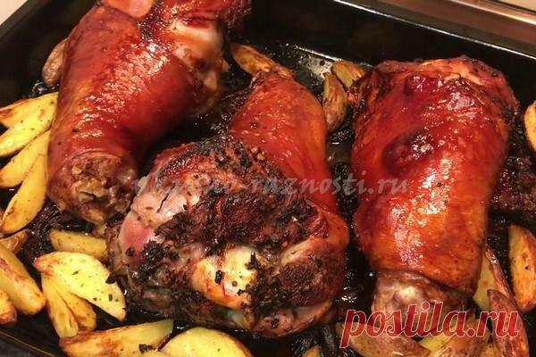 Как готовить свиную рульку в духовке с картошкой. | ВКУСНО РАЗНОСТИ | Яндекс Дзен