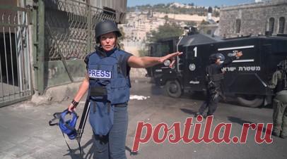 «День гнева»: протест в Иерусалиме против израильских бомбардировок. В Восточном Иерусалиме движение ХАМАС призвало арабов и мусульман выступить с протестом против израильских бомбардировок сектора Газа и выйти на шествие к мечети Аль-Акса. Полиция и армия Израиля оттесняли демонстрантов, используя слезоточивый газ и водомёты. Как солдаты пытались предотвратить беспорядки — в сюжете шефа ближневосточного бюро RT Марии Финошиной. Читать далее