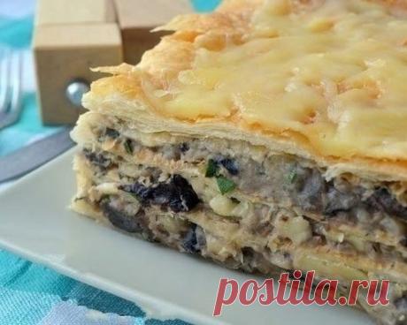 ГОРЯЧИЙ "НАПОЛЕОН" С КАРТОФЕЛЬНО-ГРИБНЫМ КРЕМОМ