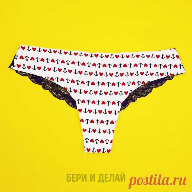 (10) Facebook