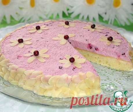 Торт &quot;Милка&quot; с брусничным соусом - кулинарный рецепт