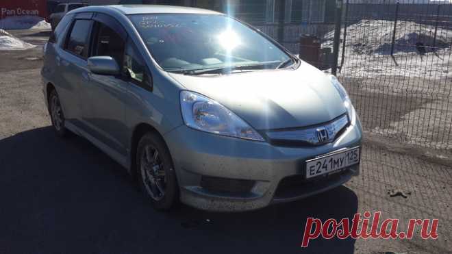 Камера, отзыв о Honda Fit Shuttle 2012 Дополнение к отзыву о Хонда Фит Шаттл 2012 года: камера, бензин, CVT, 88 л.с., 1.3 литр