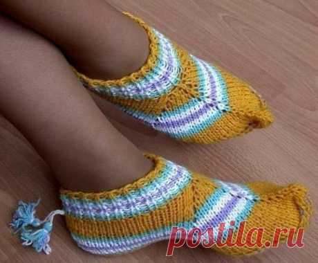 Носочки-тапочки или следки спицами
(из журнала "Вяжем сами")

Размер: 36-38
Материалы: шерстяная пряжа (100% шерсть, 200м/100г) 100 г, прямые спицы № 3.
Показать полностью…