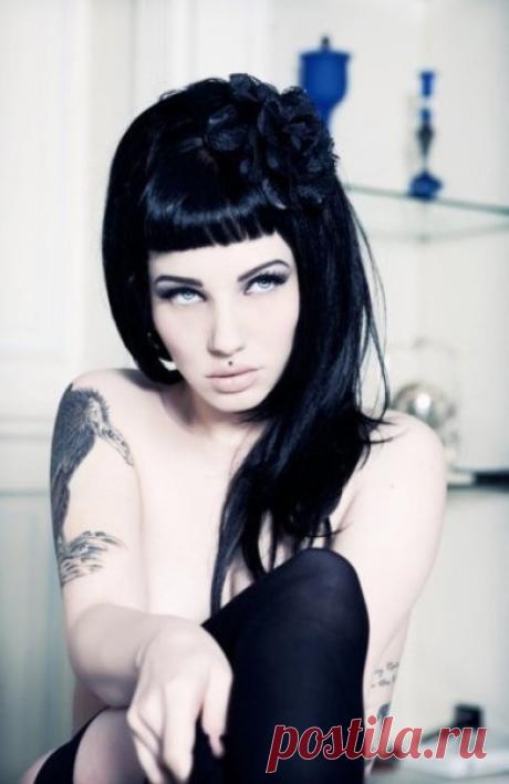 Черная краска для волос: шоколад, тюльпан, вишня, иссиня, видео-инструкция по выбору цвета своими руками, покраска, вызывает рак, вредна ли, самая лучшая, какая лучше, фото и цена