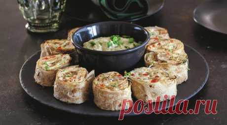 Роллы из лаваша с сыром и курицей, пошаговый рецепт с фото