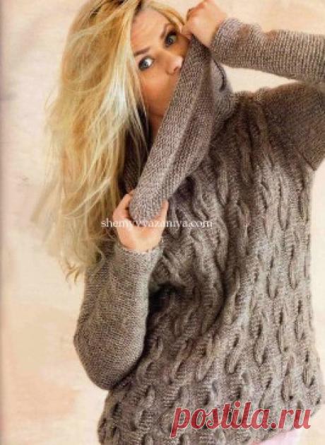 Пуловер узором коса с большим воротником