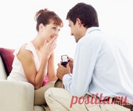 Как заставить мужчину жениться, если он заядлый холостяк? Правила поведения Свадьба — это то, о чем мечтает каждая женщина. Даже мужчины хотят жениться на той, которую смогут называть единственной. Вот только во всем этом есть одна загвоздка: мужчина не особо стремится к свадьбе.