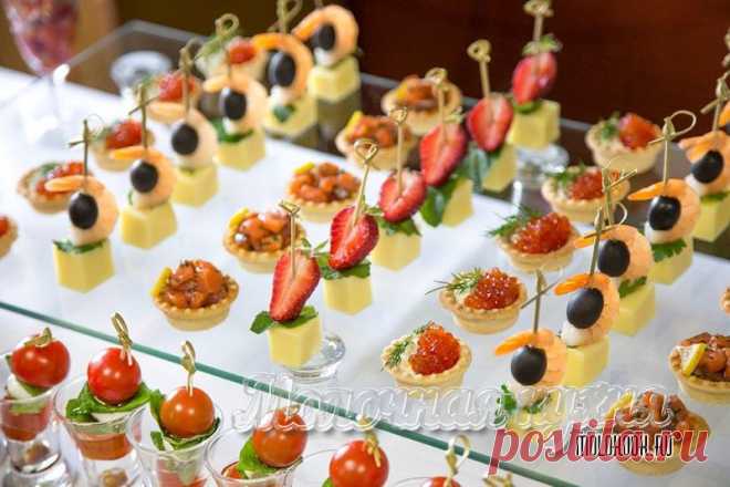 Простые и вкусные закуски на праздничный стол на скорую руку: 25 рецептов 25 простых вариантов вкусных закусок для праздничного стола. Красивые тарталетки, бутерброды, канапе, которые готовятся на скорую руку из доступных продуктов.