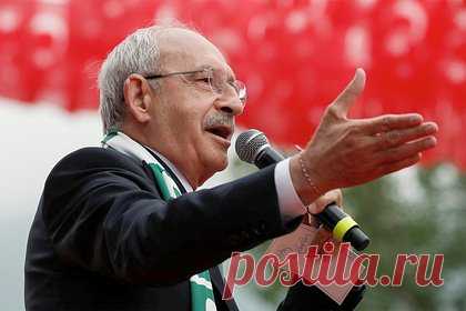 Стало известно о возможном уголовном деле против соперника Эрдогана на выборах. В Турции могут возбудить уголовное дело против оппозиционера Кемаля Кылычдароглу — соперника президента Реджепа Тайипа Эрдогана на прошедших выборах. Уточняется, что, когда новый парламент страны примет присягу, с политика снимут неприкосновенность, так как он не стал кандидатом в депутаты.