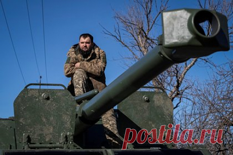 На Украине раскритиковали новый транш от США. Пакет военной помощи на 300 миллионов долларов, который Соединенные Штаты Америки направят Украине, будет иметь минимальное влияние на ход конфликта. Как заявил глава неправительственной организации «Украинский центр безопасности и сотрудничества» Сергей Кузан, данный транш будет потрачен за несколько недель.