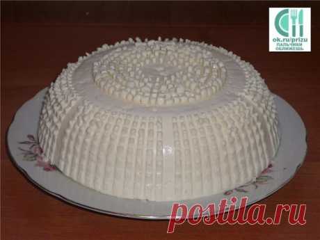 25 рецептов  сыра:
1. Домашний сыр за 3 часа
2. Французский твердый сыр по-домашнему
3. Домашний плавленный сыр
4. Маскарпоне в домашних условиях
5. Домашний плавленный сыр из творога
6. Ароматный домашний сыр 
7. Домашний сыр «Паприка» 
8. Домашний сыр 
9. Домашний твердый сыр 
10. Домашний твердый сыр с перчиком и укропом 
11. Рецепт низкокалорийного сыра собственного приготовления
12. Сырные шарики, жареные с чесноком
13. Жареный сыр по-чешски в панировке
14. Готовим сы...