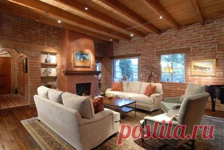 Кирпичная кладка в интерьере современной гостиной — Правильные идеи ремонта
