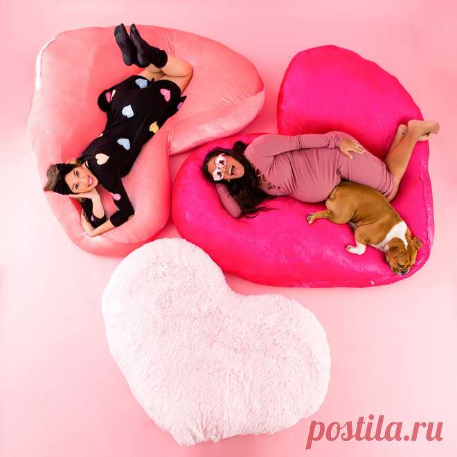 Enter the Ultimate Comfort Zone With These DIY Heart Floor Pillows PSA: We tested it and agree that you need huge heart pillows in your life.