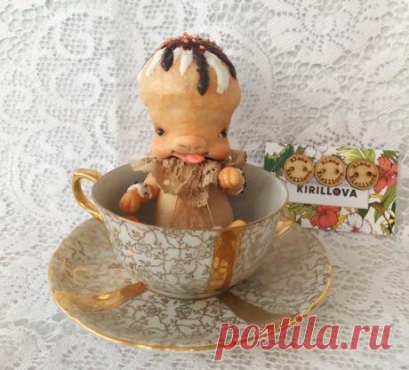 Cupcake Keksik by Elena Kirillova - Bear Pile