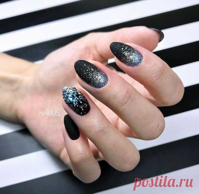 Идеи маникюра с блестками / Все для женщины