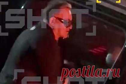 Нарколог прокомментировал скандальное видео с Дибровым с расстегнутой ширинкой