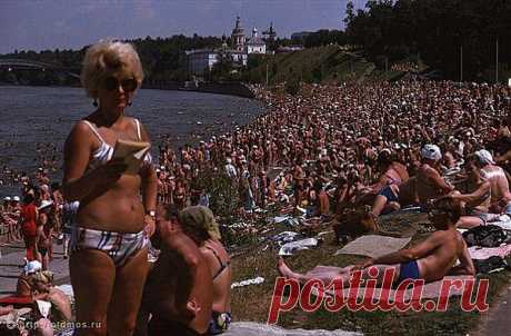 Воробьёвская набережная .1975г