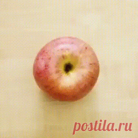 И из яблока  можно сделать произведение искусства