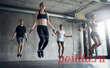 Польза прыжков через скакалку: как быстро похудеть при помощи одного инвентаря Кардионагрузки – достаточно универсальный тип тренировок, который помогает не только избавиться от лишних калорий, но и положительным образом воздействует