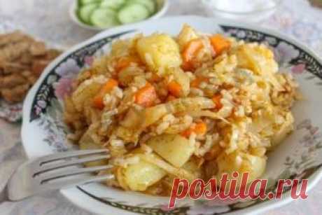 Капустняк тушеный с рисом и картошкой рецепт с фото пошагово - 1000.menu