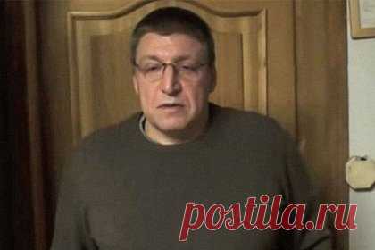 Досрочно освободившегося из колонии вора в законе Хобота объявили в розыск. Правоохранительные органы объявили в федеральный розыск вора в законе Андрея Вознесенского, более известного как Хобот. Одного из ведущих российских криминальных авторитетов обвиняют по статье 210 УК РФ («Занятии высшего положения в преступной иерархии»). По данным силовиков, он «подмял» под себя Московскую область.