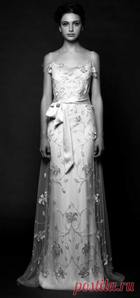 Awesome Wedding Dresses - Page 1 of 9
