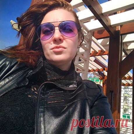 💥💥Я НЕ всегда правильно питалась. Я ж слушала чужое мнение, сейчас подзабила и Это уже сложившаяся система: ➡не ем фастфуд.
➡не ем сладкое
➡никогда не объедаюсь.
➡ем небольшими порциями.
➡не беру первое, второе, третье.
➡ем что-то одно.
➡не встаю чувством тяжести из-за стола.(по крайней мере даааавно такого не было)
.
Для меня дико смотреть на людей, которые много едят, буквально сметают все со столов. Актуально на отдыхе. Вы чё не емши приехали, или копили на отдых, что...