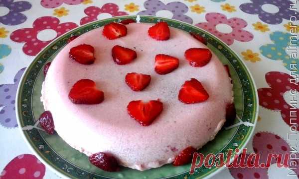 Торт с клубникой и сметаной