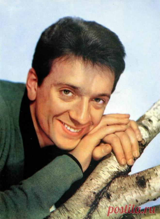 Жан-Пьер Кассель, 27 октября, 1932
 • 19 апреля 2007