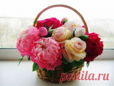 конфетные пионы из гофрированной бумаги