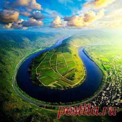 ПОТРЯСАЮЩИЙ ВИД НА РЕКУ МОЗЕЛЬ, ГЕРМАНИЯ ...