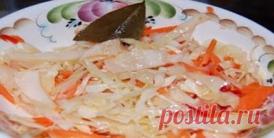 Бомбовая капустка ! Делала вчера на ночь. Утром тарелку умяли в пять сек...