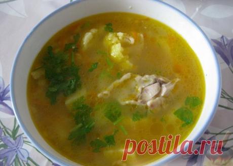 Куриный легкий суп со специями и цветной капустой