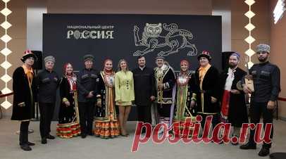 В НЦ «Россия» прошёл гала-концерт, приуроченный ко Дню народного единства. В Национальном центре «Россия» прошёл гала-концерт, приуроченный ко Дню народного единства. Он стал кульминацией фестивальной программы Всероссийского проекта «Современная музыкальная карта России», посвящённого многообразию культурного пространства страны. Читать далее