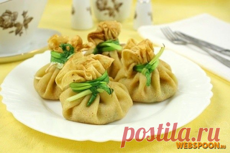 Блинные &quot;мешочки&quot; с курицей, ветчиной и сыром с фото | Рецепт блинных мешочков с курицей на Webspoon.ru