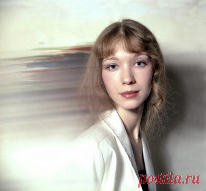 «Она меня уберегла». 40-летняя Марина Левтова погибла, заслонив собой дочь – Дарью Мороз | StarHit.ru