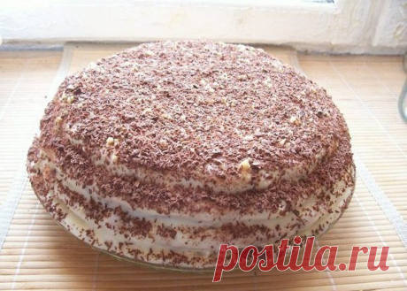 Торт &quot;Пчелка&quot; - будет очень вкусно!
Тесто:
● 2 яйца,
● 70 гр. сах. песка,
● 1 стол.л. мёда,
● 1 ч.л. разрыхлителя,
● 50 гр. слив. масла,
● 1 стол.л. какао,
● 1.5 стакана муки.