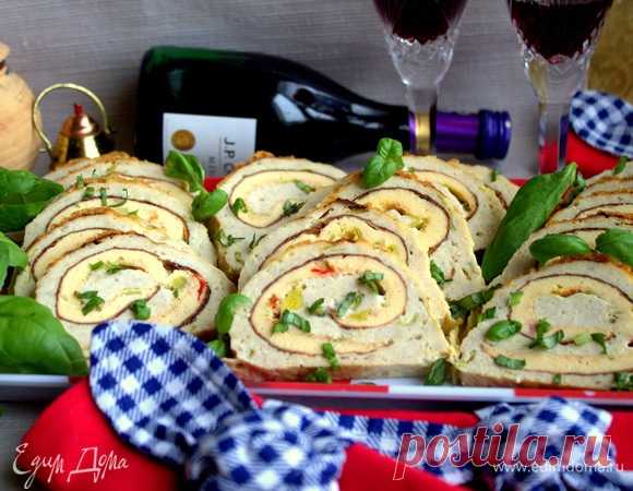 Куриный рулет с яичной прослойкой. Основные
куриный фарш
500 г
яйца куриные
1 шт.
тмин
1 щепотка
приправа для птицы
по вкусу
соль
по вкусу
лук-порей
1 ст. л.
Для омлетной начинки
яйца куриные
4 шт.
лук-порей
1 горсть
молоко
4 ст. л.
помидоры
½ шт.
соль
по вкусу
Дополнительно
сыр
1 горсть
сметана
2 ст. л.
растительное масло
3 ст. л.