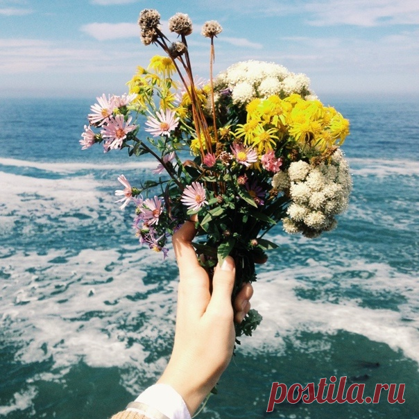 Улыбнёмся новому дню вместе! 

Доброе утро
