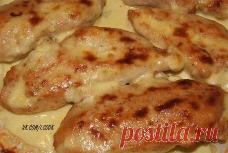 КУРИНАЯ ГРУДКА, ЗАПЕЧЕННАЯ В КЕФИРЕ