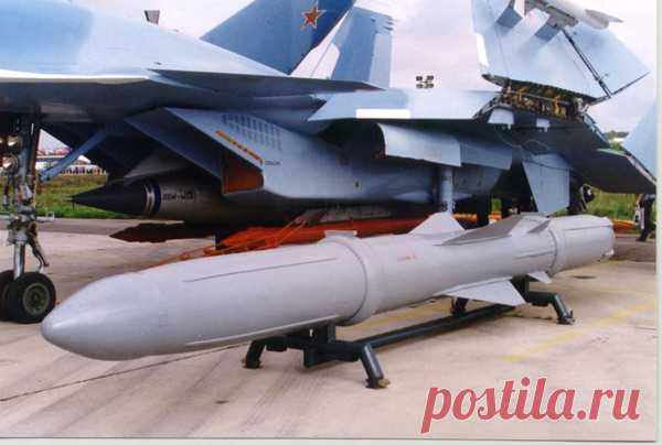 П-800 "Оникс" и "Яхонт" - противокорабельные ракеты среднего радиуса действия