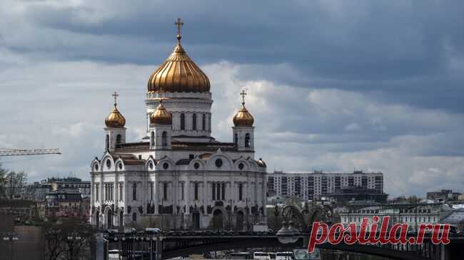 В РГХПУ отчислили трех студенток после танцев у храма Христа Спасителя
