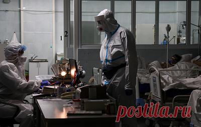 В России за сутки выявили 14 233 случая заражения коронавирусом. Умерли из-за ковида 36 человек