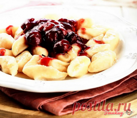Ленивые вареники с простым соусом из вишни » Смакуй - кулинарные рецепты со всего света!
