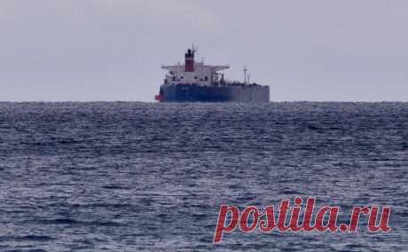 Reuters узнал о давлении Запада на три страны из-за потолка цен на нефть. На Западе обеспокоены тем, что суда под флагами Либерии, Панамы и Маршалловых островов входят в «теневой флот» России для поставок нефти. США, ЕС и Британия попросили эти страны лучше следить за соблюдением ценового потолка