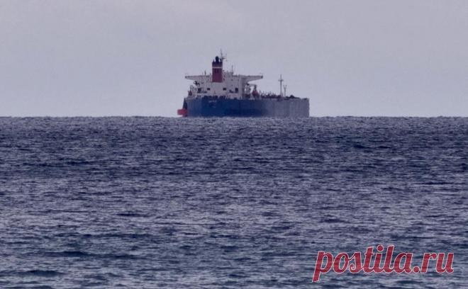 Reuters узнал о давлении Запада на три страны из-за потолка цен на нефть. На Западе обеспокоены тем, что суда под флагами Либерии, Панамы и Маршалловых островов входят в «теневой флот» России для поставок нефти. США, ЕС и Британия попросили эти страны лучше следить за соблюдением ценового потолка